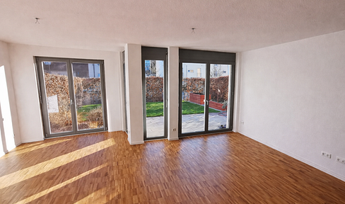 Living on the Neckar: Modern, barrier-free first floor apartment with garden & terrace