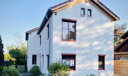 Sustainable architect's house in the countryside
