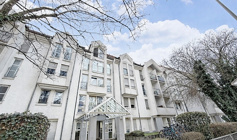 Available immediately: Attractive 1-room apartment with balcony - close to the university