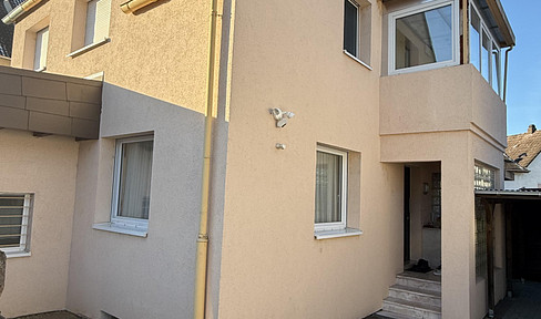 Cozy and well-kept detached house with a small courtyard!