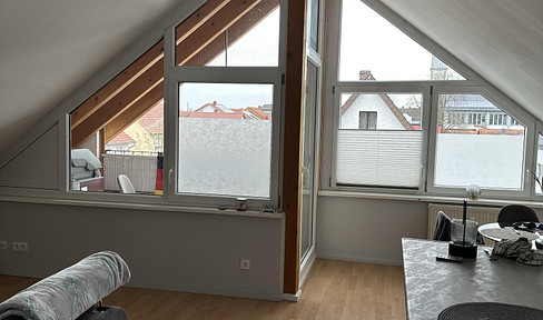 Friendly 2-room attic apartment with balcony