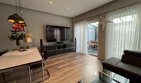 Spacious 5-room house in Solingen-Mitte built in 2021 with kitchen, heat pump, winter garden, smart home