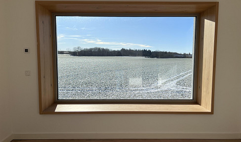 Detached house with 3 bathrooms, 7 rooms/possible granny apartment and dream view