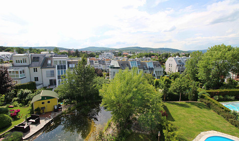 "3-room apartment with garage near Hietzinger Bad!"