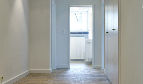Spacious, bright 3-room first floor apartment with panoramic views of the countryside