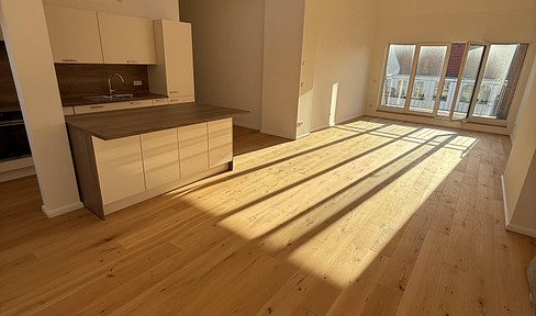 2-room penthouse apartment with roof terrace in Charlottenburg-Wilmersdorf