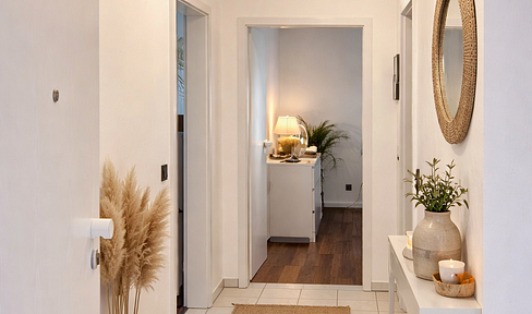 Modern wohnen: 2-Zimmer-Wohnung mit Balkon, Aufzug, Carport & Einbauküche