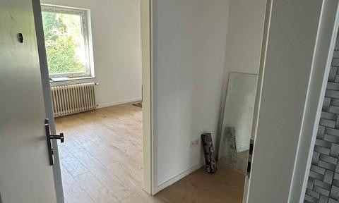 TOP LAGE in DEUTZ !! komplett sanierte Wohnung mit neuer Küche !