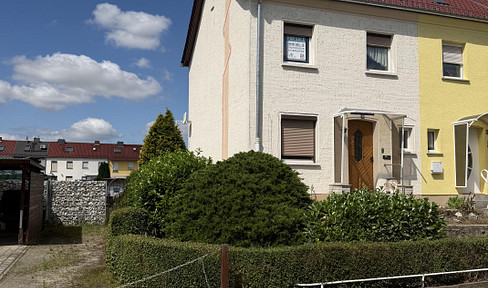 Reihenendhaus, unterkellert mit Nebengelass und Garten