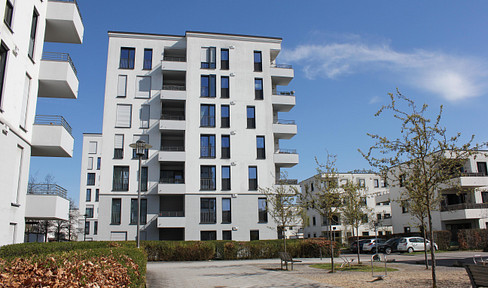 FURNISHED: Modern 3-room apartment with balcony in the Candis district.