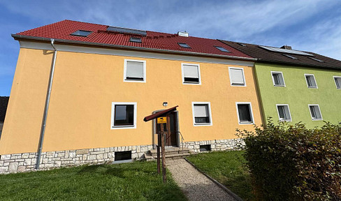 Sunny 2-room apartment in a quiet location - freshly renovated & ready for immediate occupancy