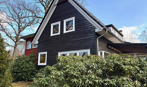 Großzügiges Einfamilienhaus in Aumühle mit weitläufigem Grundstück - provisionsfrei