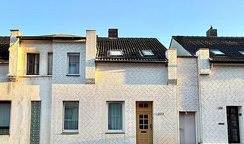 Attractive semi-detached house in Essen-Steele with two spacious outdoor areas