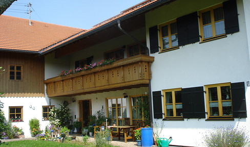 Ehemalige Hofstelle mit großem Grundstück im südlichen Oberallgäu