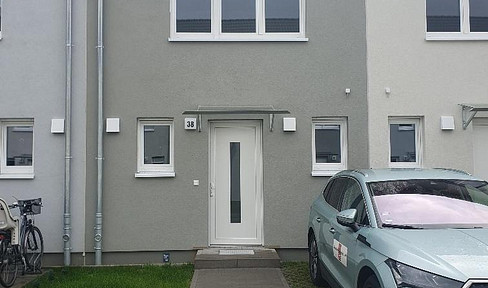 Furnished room in modern new-build terraced house in Zossen (Wünsdorf)