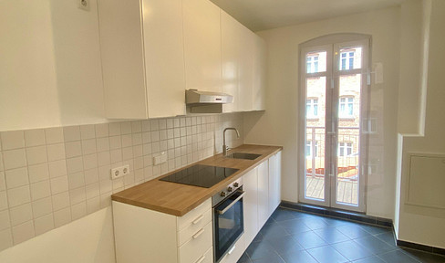 2-room apartment with balcony and new fitted kitchen in a good location in northern Nuremberg.