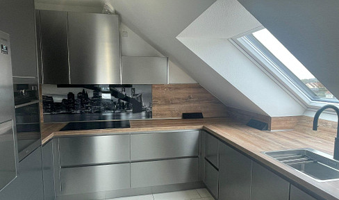 Attractive 4-room maisonette apartment with upscale interior in Frankfurt am Main