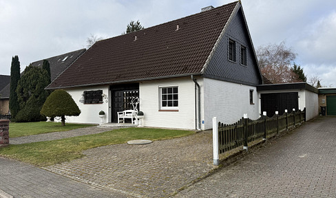 Freistehendes 7-Zimmer-Haus mit Kamin, Garten & Glasfaser - provisionsfrei