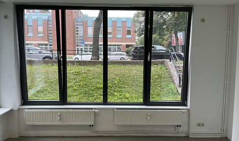 !!! Brokerage free !!! Flexible loading and office space for immediate rent.