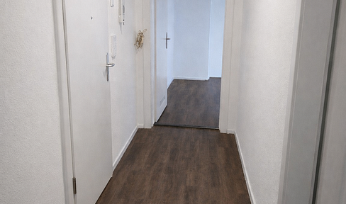 Bright 2-room apartment with large balcony