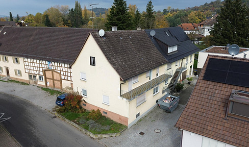 Semi-detached house in Bohlingen