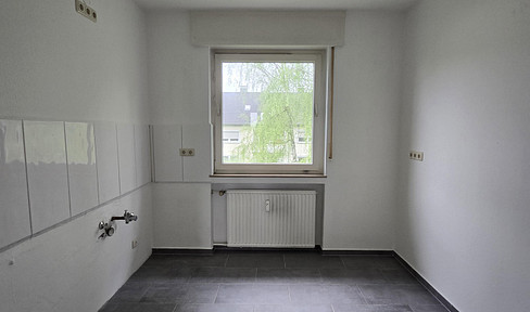 Jobcenter! Freshly renovated 3-room apartment in Dortmund