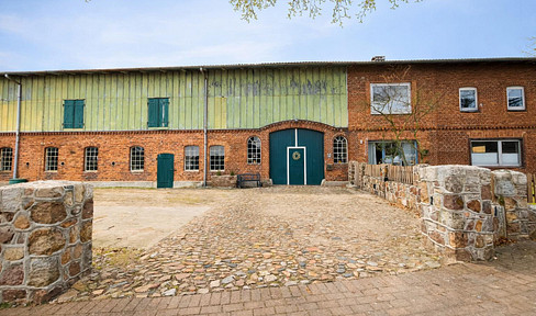 Außergewöhnlich gepflegter Resthof mit zwei Wohneinheiten – provisionsfrei