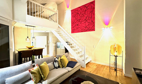 Aussergewönlich Wohnen mit Stil ! 2-R- Galerie möbliert mit Dachterrasse und Traumküche!