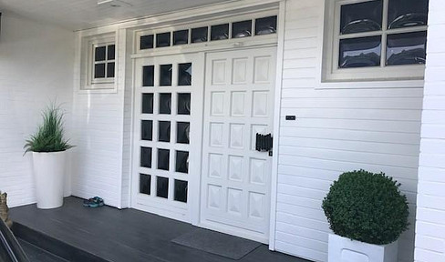 Exklusiver Walmdachbungalow vor den Toren Hamburgs, Bönningstedt