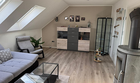 5-Zimmer Maisonette-Wohnung mit Kamin, Garten und Garage in Untermeitingen - sofort bezugsfertig!