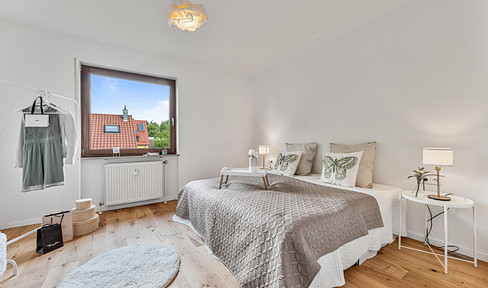 sofort frei: Hochwertig renovierte 3-Zimmer mit Südbalkon