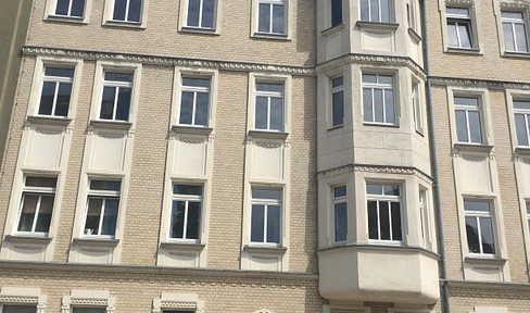 Attraktive 3‑Zimmer‑Wohnung m. neuem Bad u. EBK in Chemnitz–77,20 m²–fußl. z. TU (ab 01.09.26).