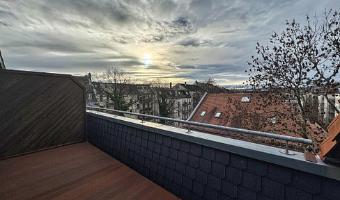 Living in Leipzig's most popular district: one-bedroom apartment with a view of Waldstraßenviertel