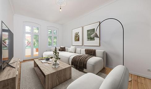 Renovated old building with high stucco ceilings + bathtub + balcony (0 commission & ready for immediate occupancy)