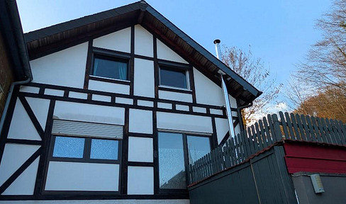 Duplex apartment with garden and carport for sale