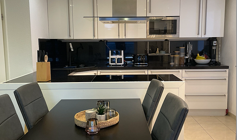 Provisionsfrei! Penthouse mit Terrassenüberdachung und Stellpl. in Nippes - Moderne, helle Wohnung