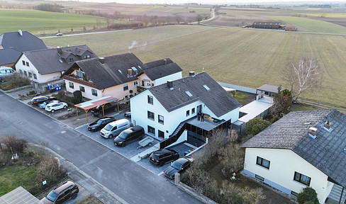 Traumhaus 330qm Wfl., 1000qm Grund, Pool, Outdoor Küche, 3 Bäder, 2 Wohnungen 5% Rendite