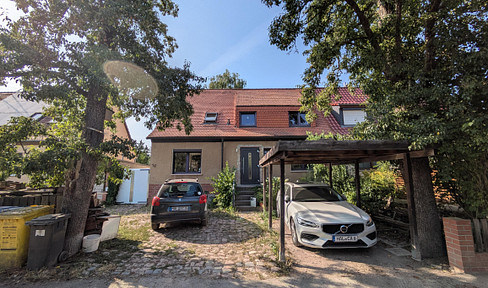 Beautiful house in sought-after location directly from the owner (viewings only possible until 30.1.)