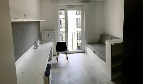 Stylish studio with upscale interior design in Berlin Wedding