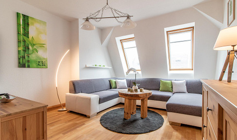 Available immediately: A very beautiful, fully furnished 2-room apartment in the attic, with a luxury fitted kitchen, and a balcony.