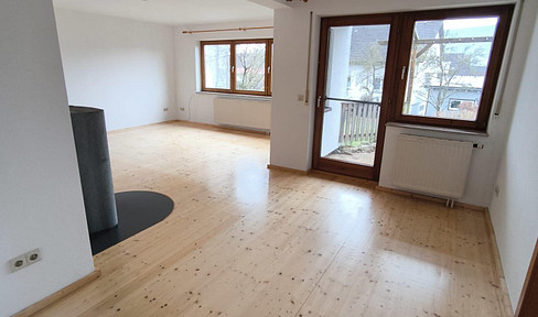 Semi-detached house with garden in cul-de-sac location