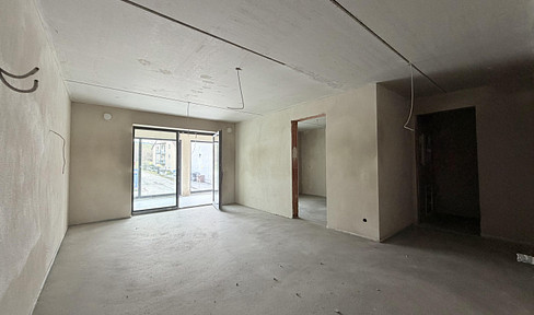 Brand new apartment for rent! 2-room new construction with garden, south-facing loggia, and fitted kitchen – Deggendorf-Mietraching.