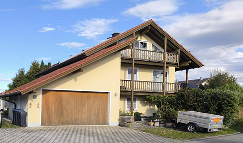 Gartenwohnung mit Einliegerwohnung, Terrasse & Garage in ruhiger Traumlage bei Schwabering