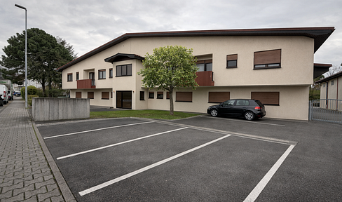 Commercial property: Warehouse incl. office