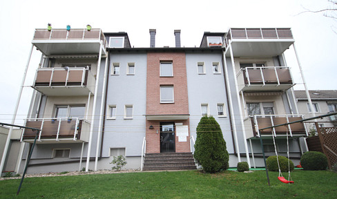 3.5 room first occupancy after refurbishment, Harpen, balcony, real wood parquet, painting work completed