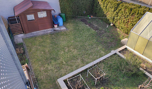 Exklusive Terrassenwohnung in Neumarkt: 24 m² Panorama-Oase & 160 m² Privatgarten!