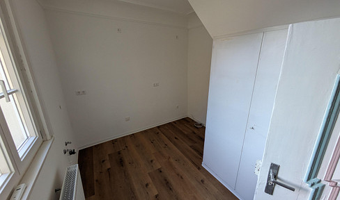 Großzügige Räume  / stilvolle Wohnung  in Fachwerkhaus am Marktplatz/auch als Praxis/Büro geeignet