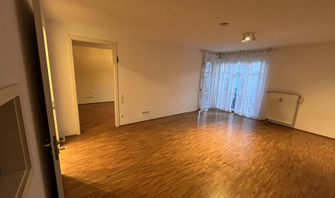 Schöne helle 2-Zimmer WHG in Wohnanlage für betreutes Wohnen in Lampertheim (Mindestalter 60 Jahre)