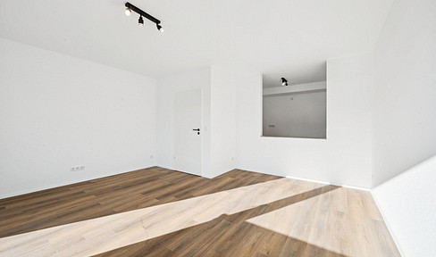 Available for immediate occupancy! 2-room apartment with balcony and garage parking space