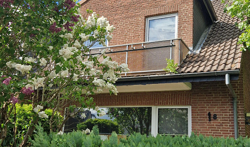 Plön- Haus mit Garage und Balkon, ruhige Lage